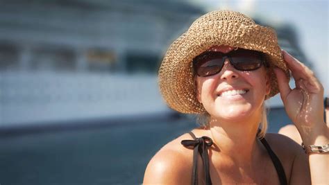 cruises for single seniors over 60|The Ultimate Guide to Senior Cruises for Singles: Everything You。